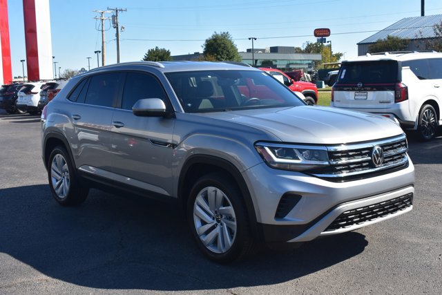 Used 2022 Volkswagen Atlas Cross Sport SE image 3