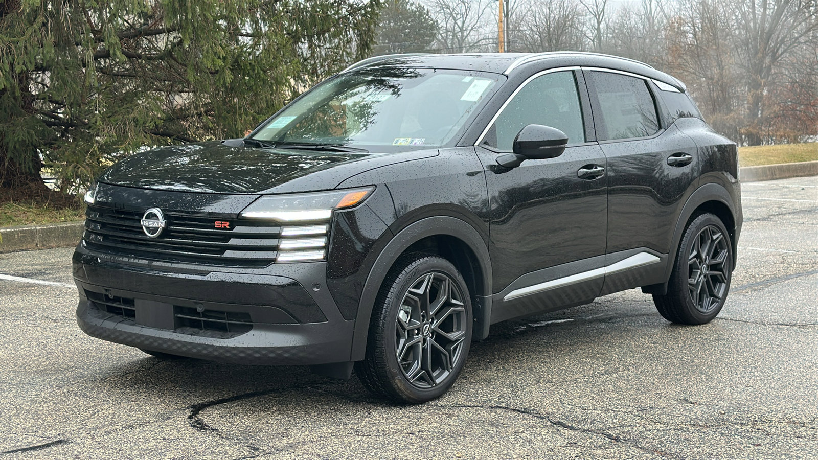 New 2025 Nissan Kicks SR w/ SR Premium Package image 2