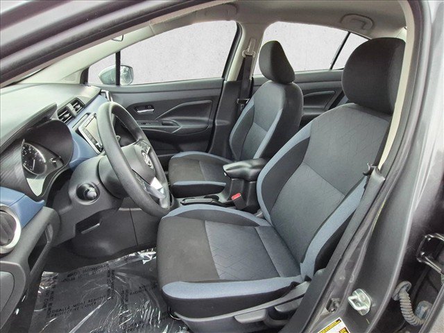 Used 2025 Nissan Versa SV FWD image 15