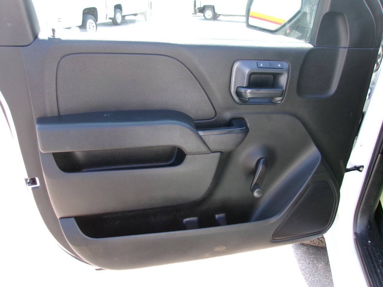 Used 2015 Chevrolet Silverado 1500 W/T w/ Trailering Package AWD/4WD image 12