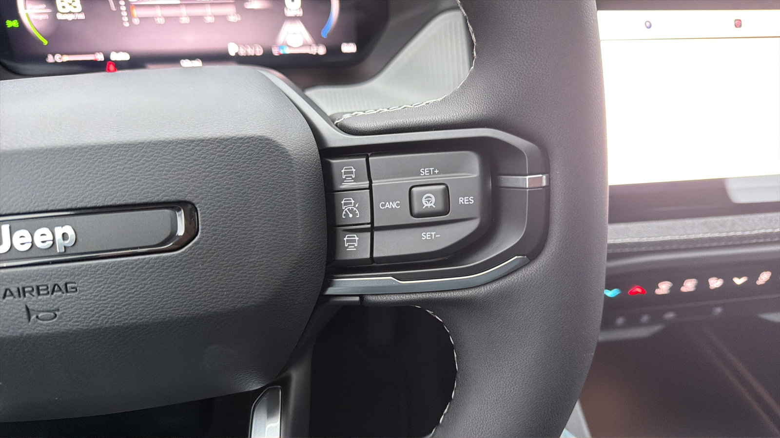 New 2026 Jeep Cherokee Laredo AWD/4WD image 19