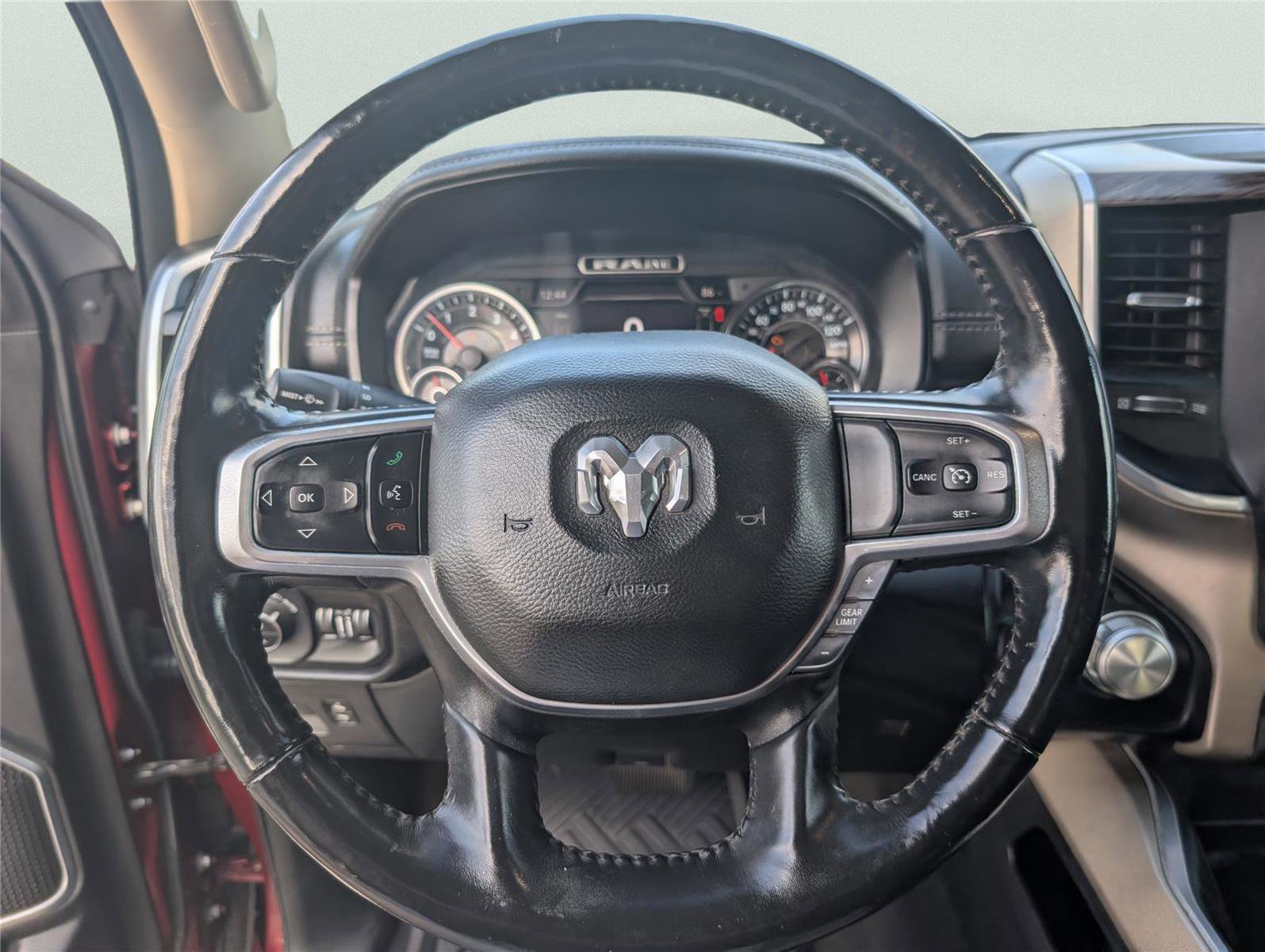 Used 2020 RAM 1500 Laramie image 21