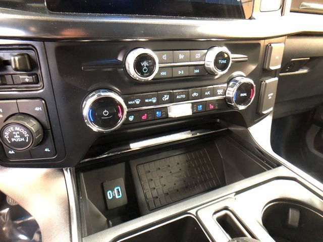 Used 2024 Ford F150 Platinum w/ Equipment Group 702A High image 18