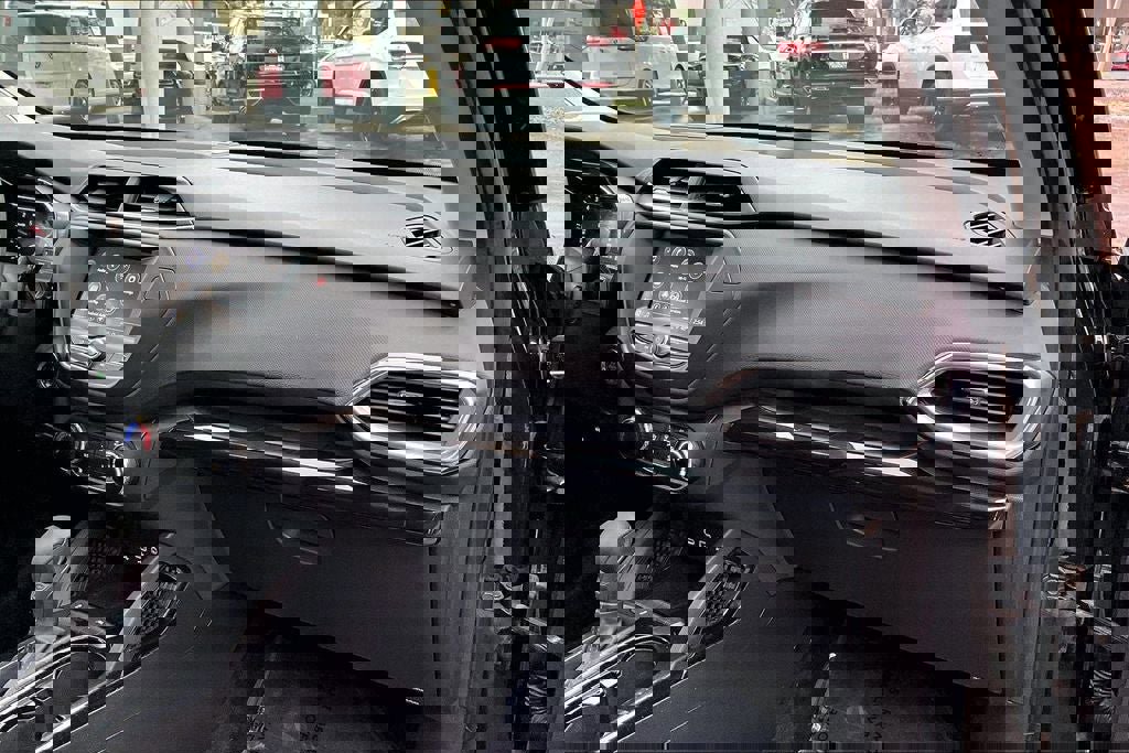 Used 2022 Chevrolet TrailBlazer LT w/ Driver Confidence Package image 16