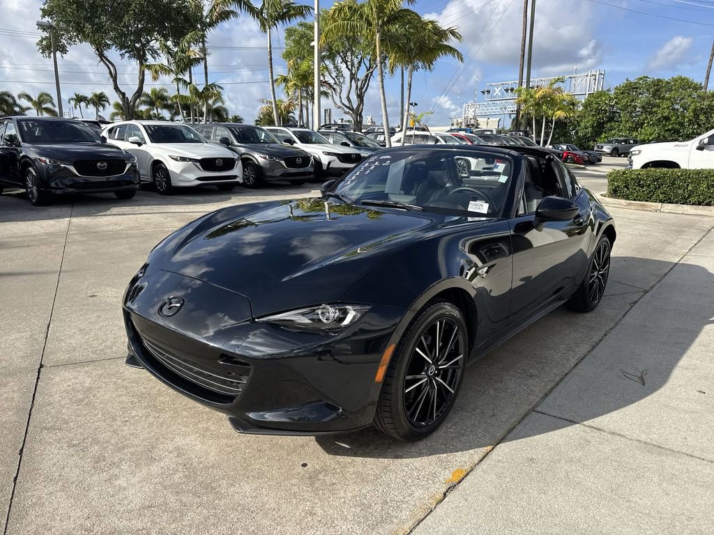 Used 2024 MAZDA MX-5 Miata RF Grand Touring w/ Weather Package image 9