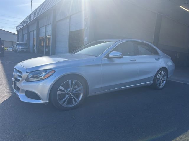 Used 2018 Mercedes-Benz C 300 Sedan image 3