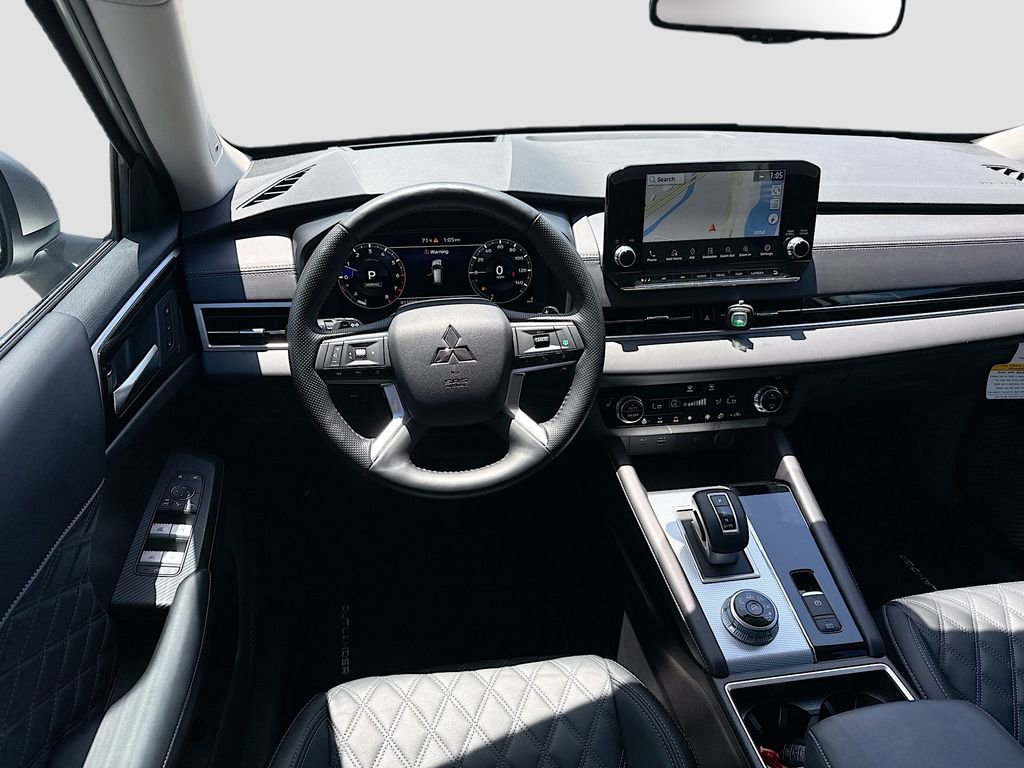 Used 2024 Mitsubishi Outlander SEL image 24