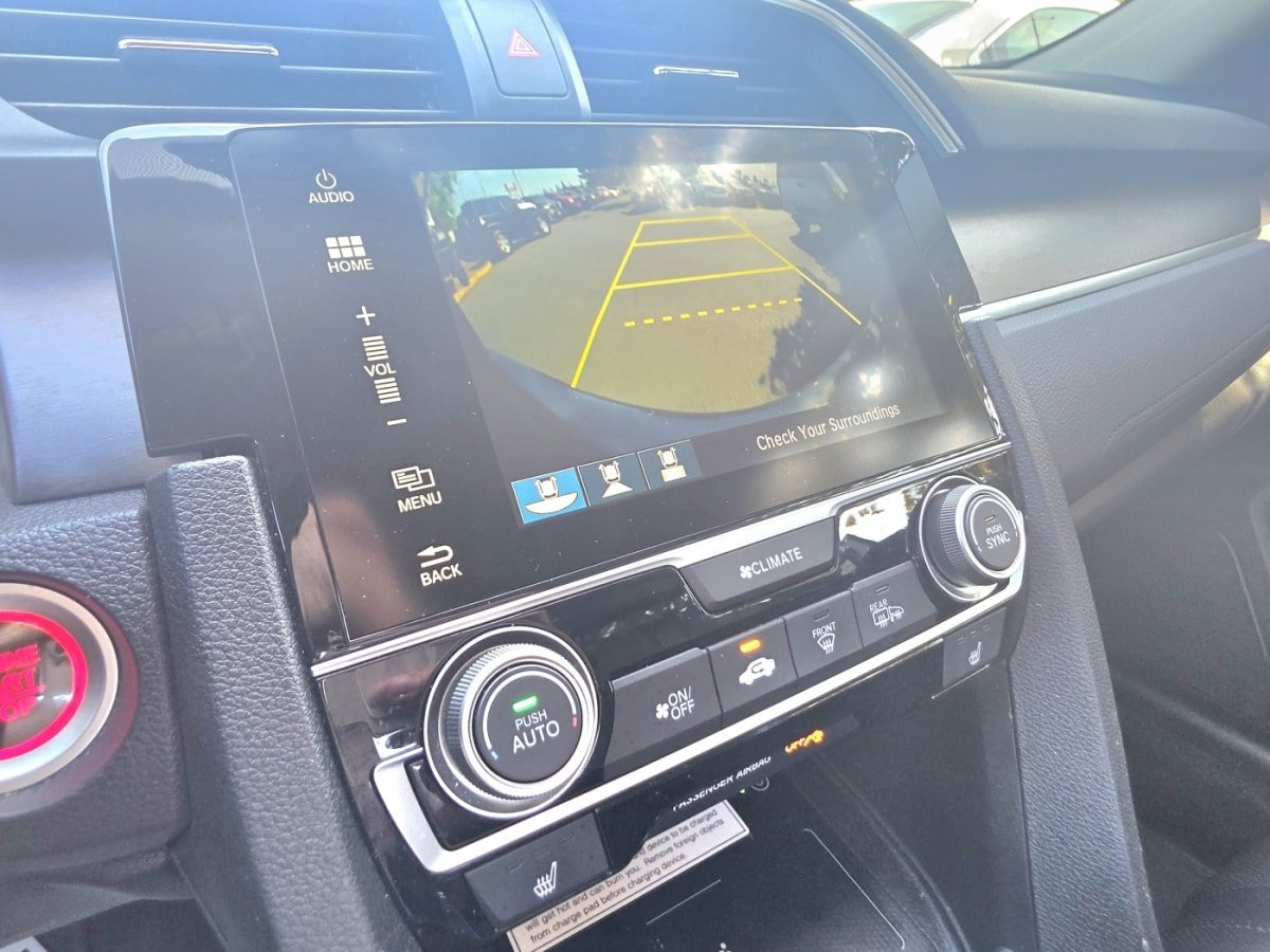 Used 2017 Honda Civic EX-L image 9