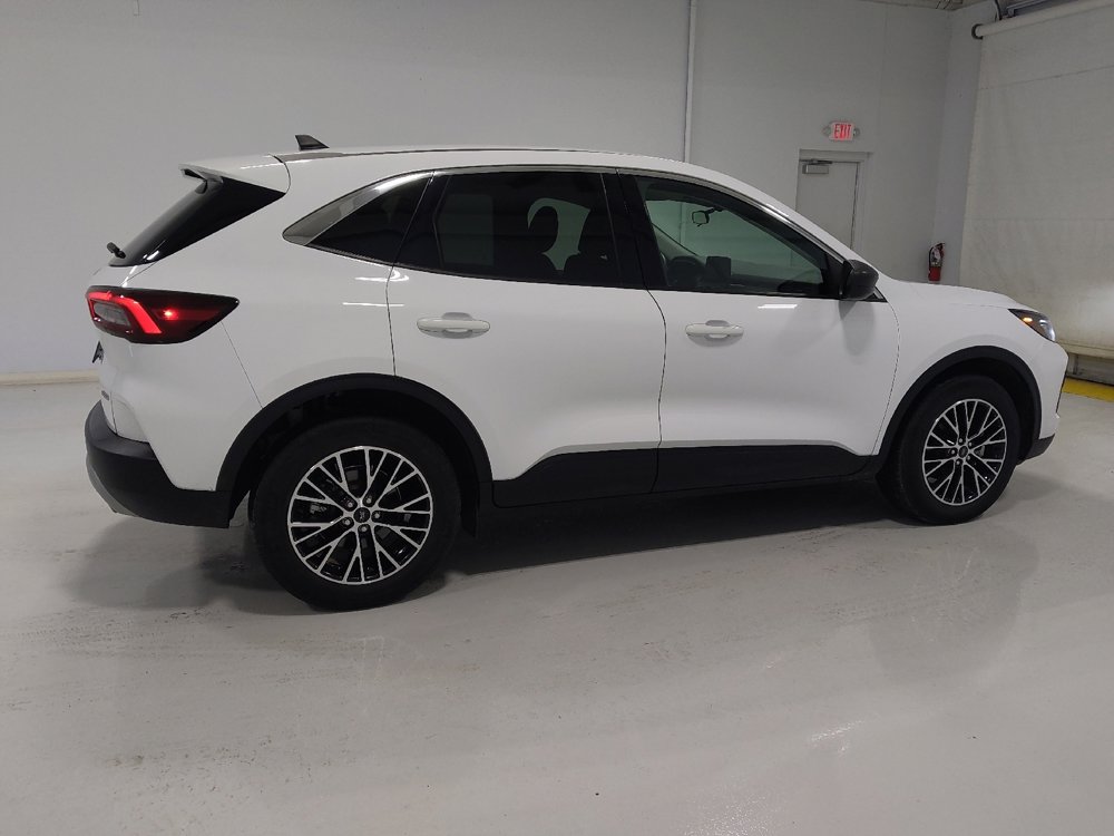 Used 2023 Ford Escape Active image 10