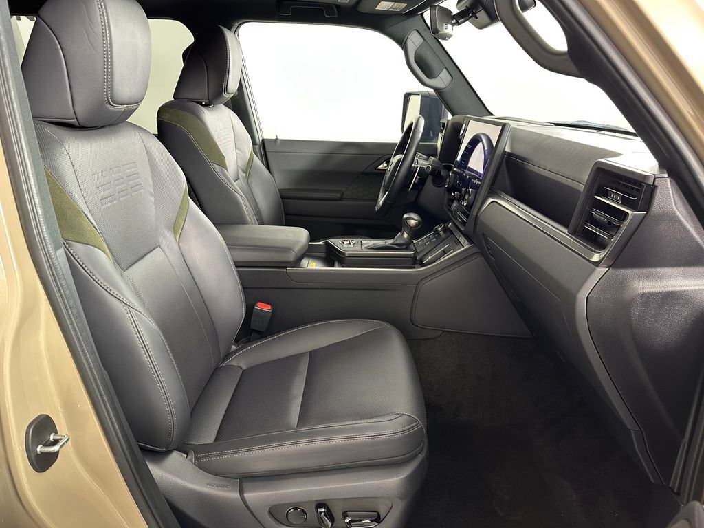 Used 2024 Lexus GX 550 AWD/4WD image 21