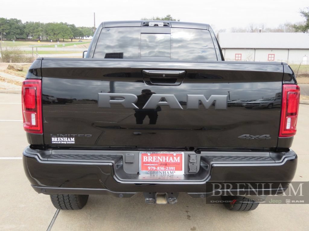 Used 2026 RAM 2500 Limited AWD/4WD image 5
