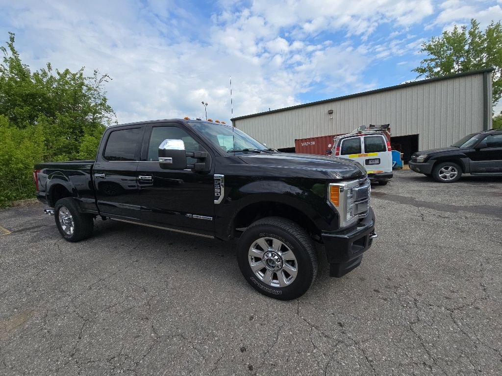 Used 2017 Ford F350 Platinum w/ Platinum Ultimate Package AWD/4WD image 10