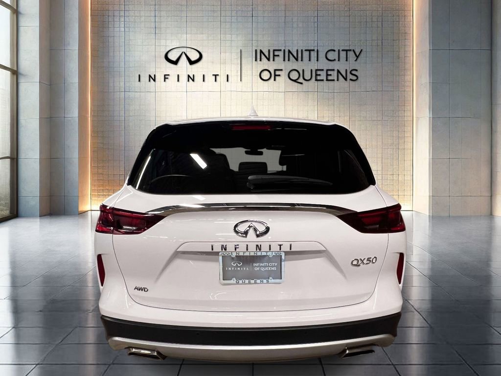 Used 2023 INFINITI QX50 Pure AWD/4WD image 5