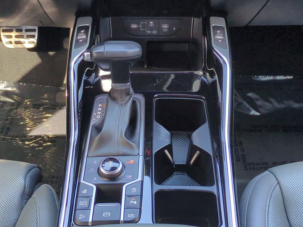 Used 2024 Kia Sorento SX Prestige w/ Sage Leather Package image 19