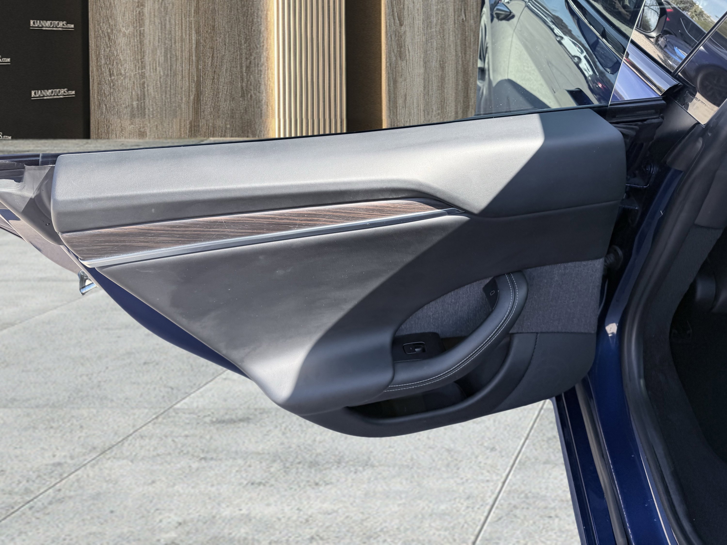 Used 2022 Tesla Model S image 31