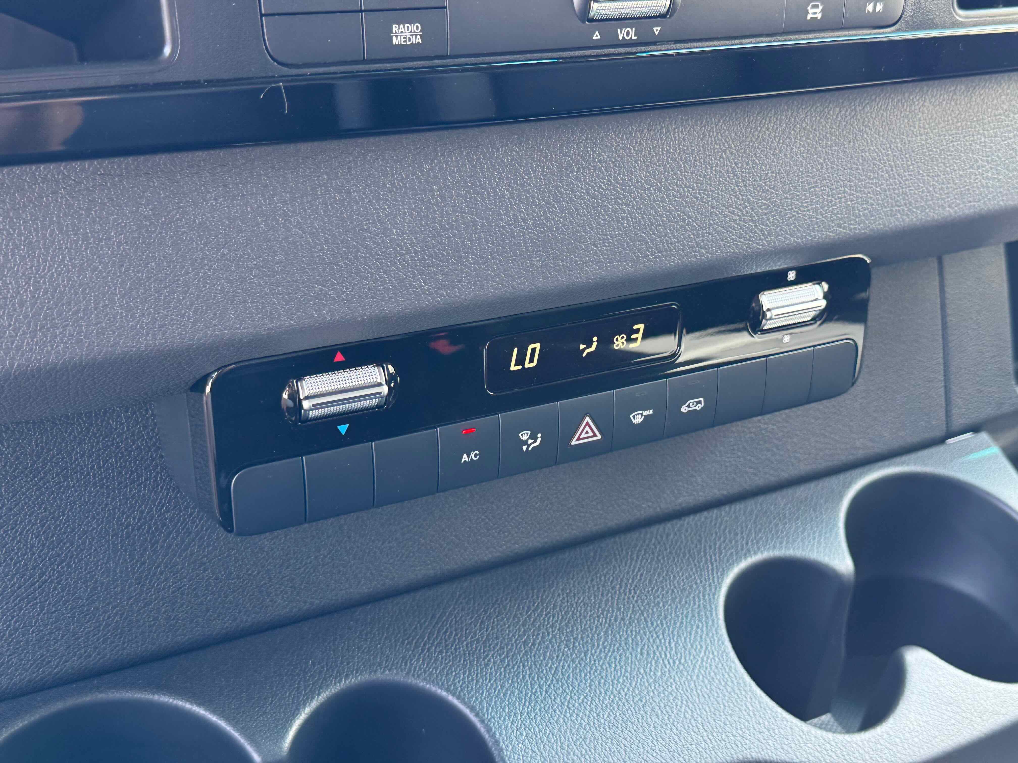 New 2025 Mercedes-Benz Sprinter 2500 image 24