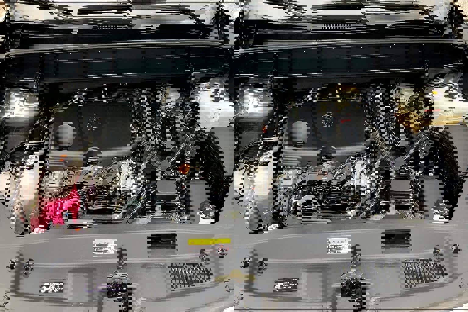 Used 2021 Toyota Highlander XLE image 32