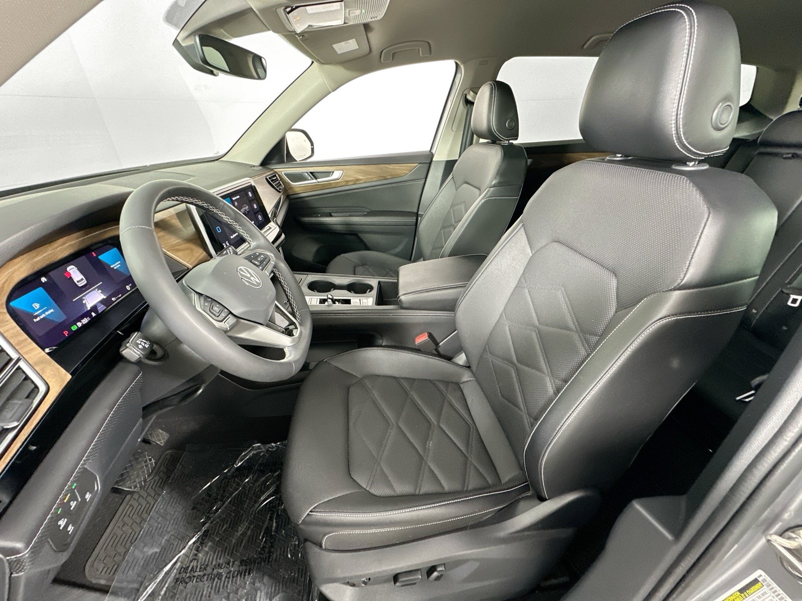 Used 2024 Volkswagen Atlas SE FWD image 20