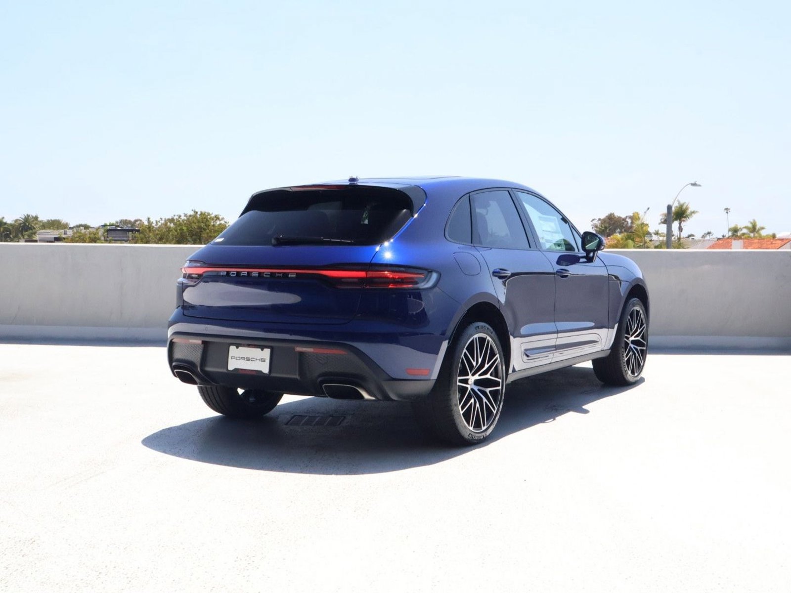 New 2026 Porsche Macan AWD/4WD image 9