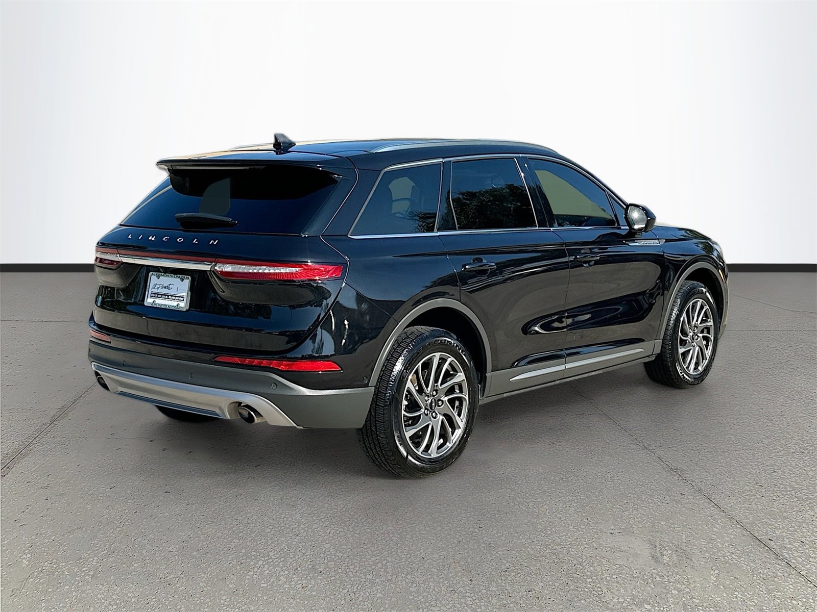 Used 2021 Lincoln Corsair Standard image 7