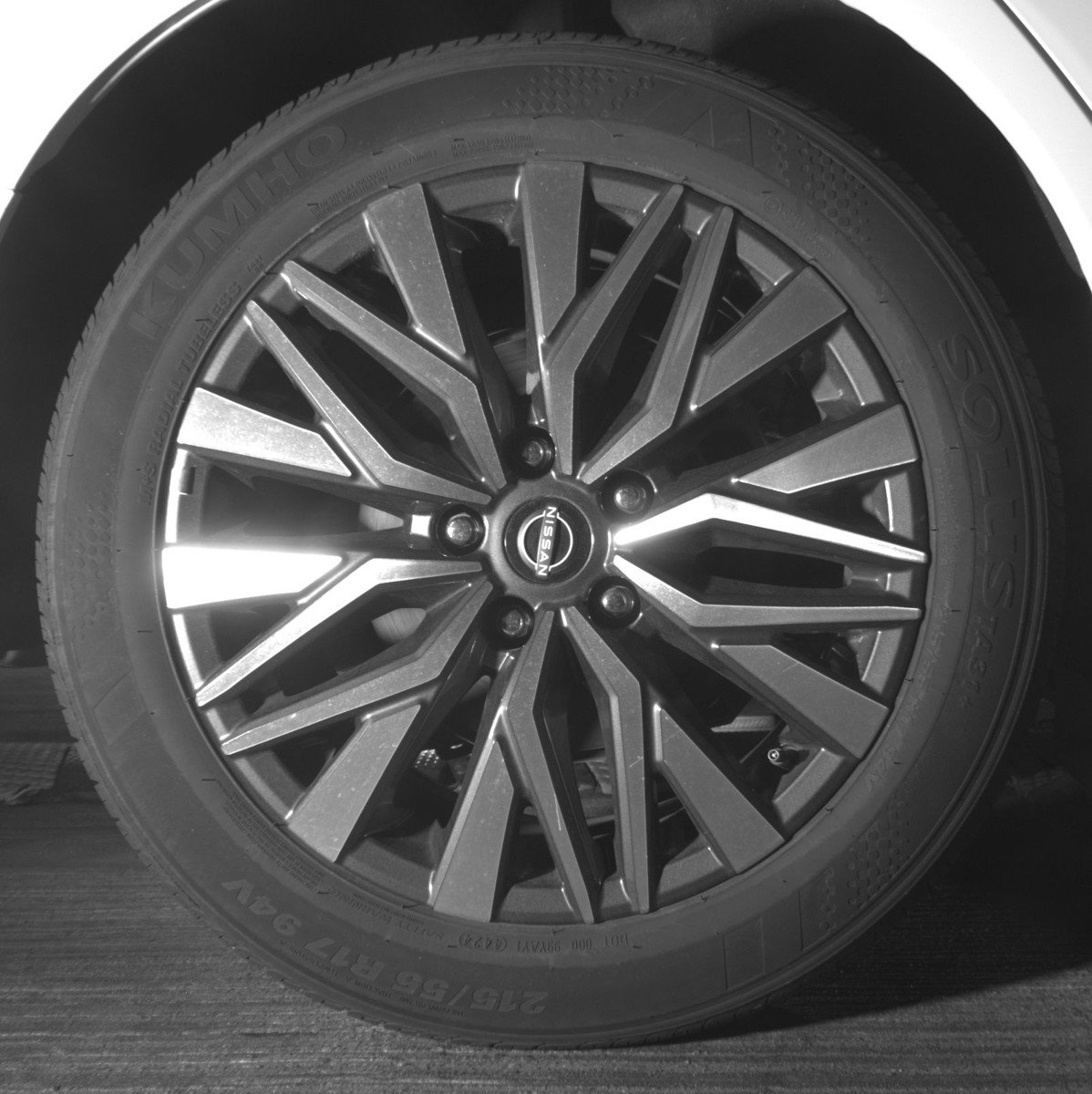 Used 2025 Nissan Altima 2.5 SV FWD image 15