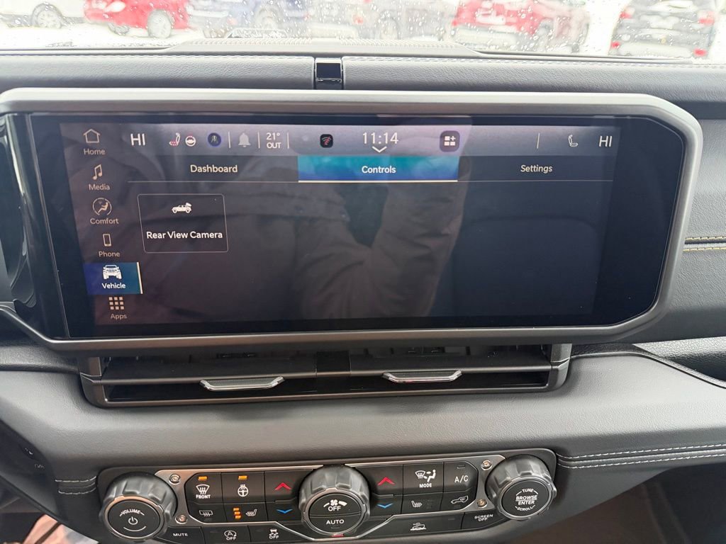 New 2026 Jeep Wrangler Unlimited Sahara AWD/4WD image 38