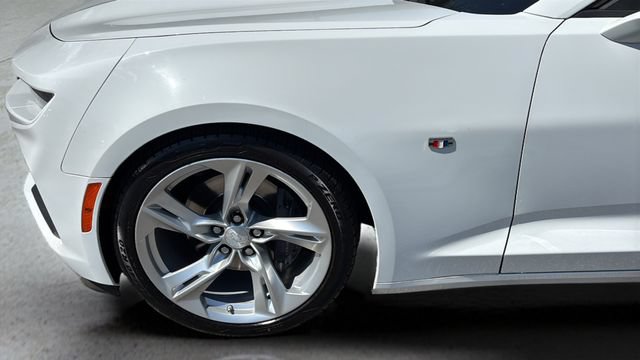 Used 2021 Chevrolet Camaro SS RWD image 38