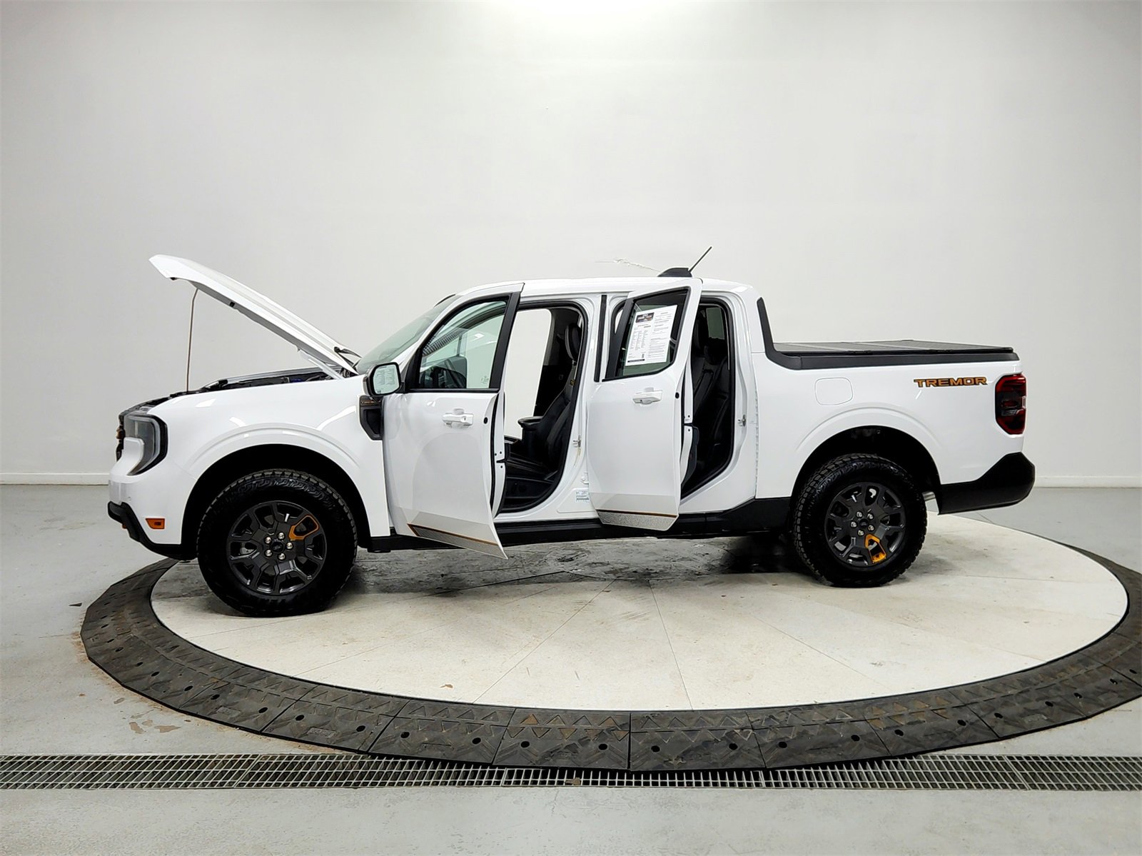 Used 2025 Ford Maverick Tremor image 12