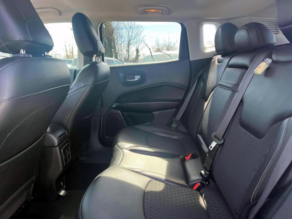 Certified 2019 Jeep Compass Latitude image 11