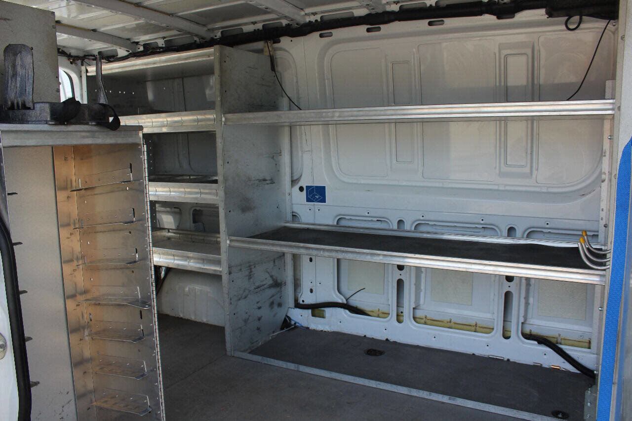 Used 2012 Mercedes-Benz Sprinter 2500 image 21