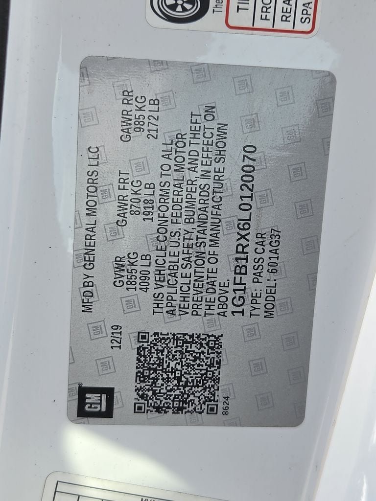 Used 2020 Chevrolet Camaro LT RWD image 30