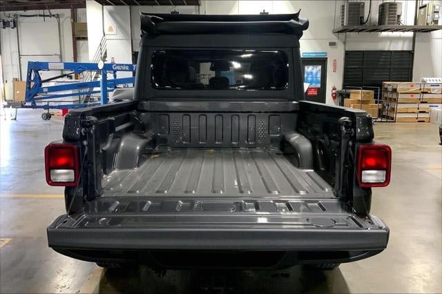 New 2026 Jeep Gladiator Sport AWD/4WD image 33
