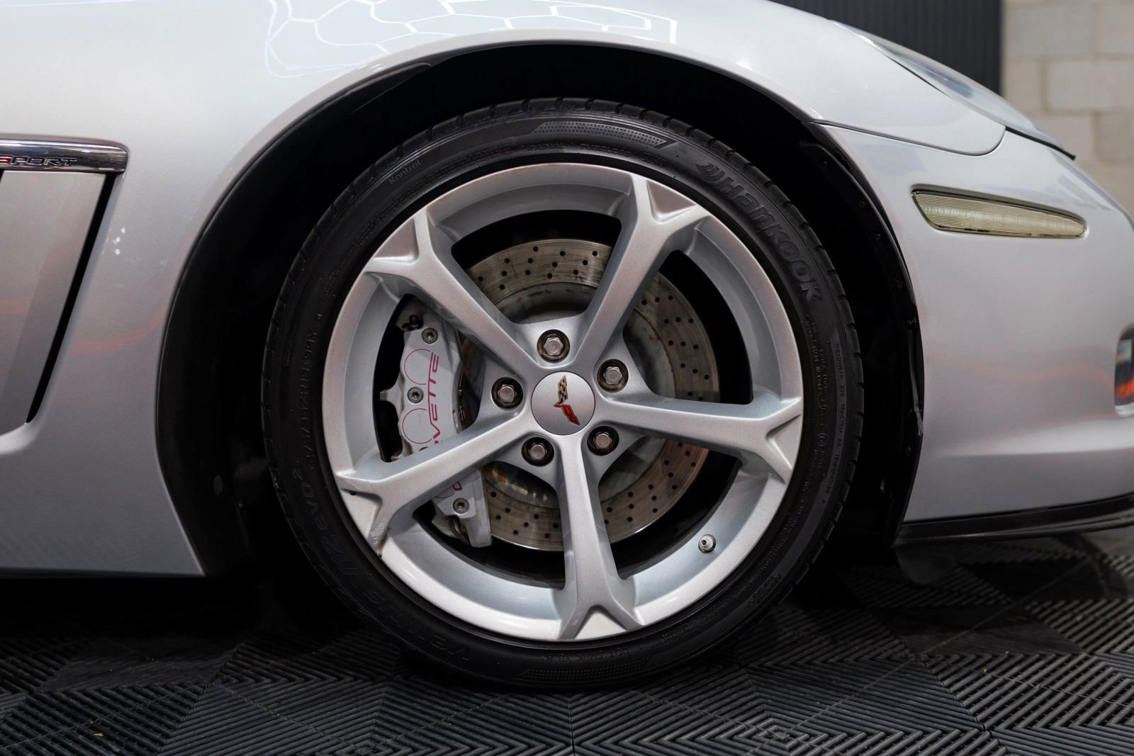 Used 2010 Chevrolet Corvette Grand Sport image 17