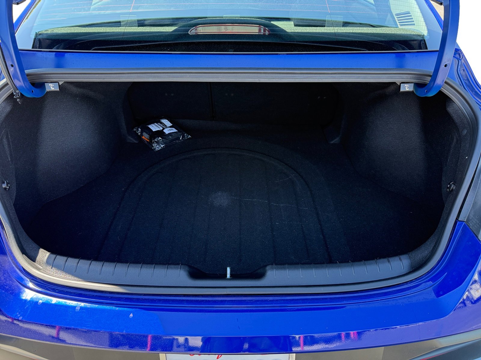 Certified 2025 Hyundai Elantra SEL image 17
