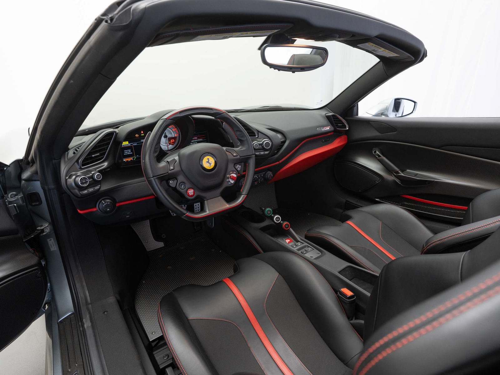 Used 2019 Ferrari 488 Pista Spider RWD image 12