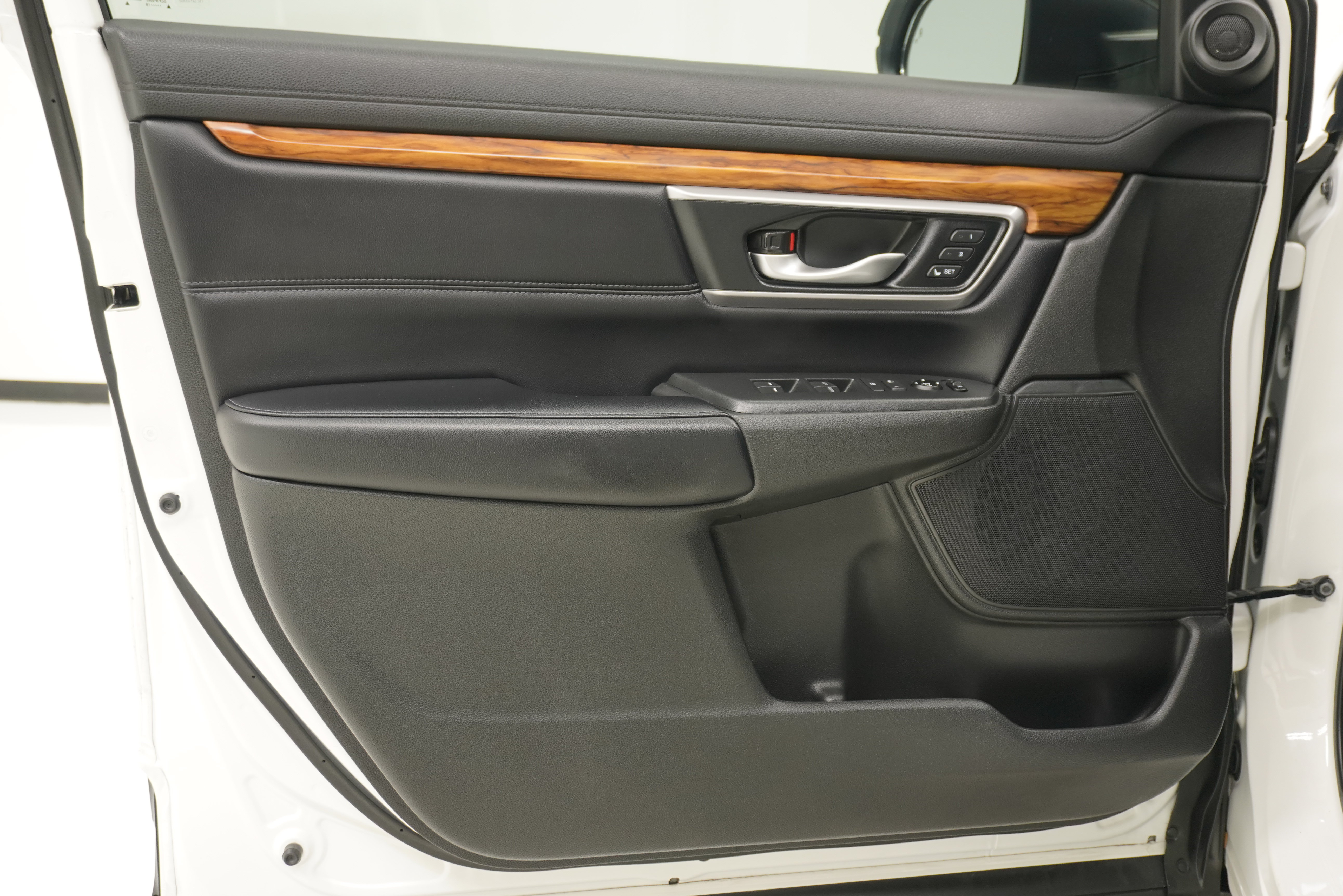 Used 2018 Honda CR-V EX-L image 13