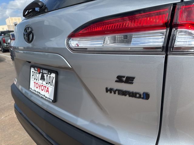 Used 2024 Toyota Corolla Cross AWD Hybrid w/ Moonroof Package image 9