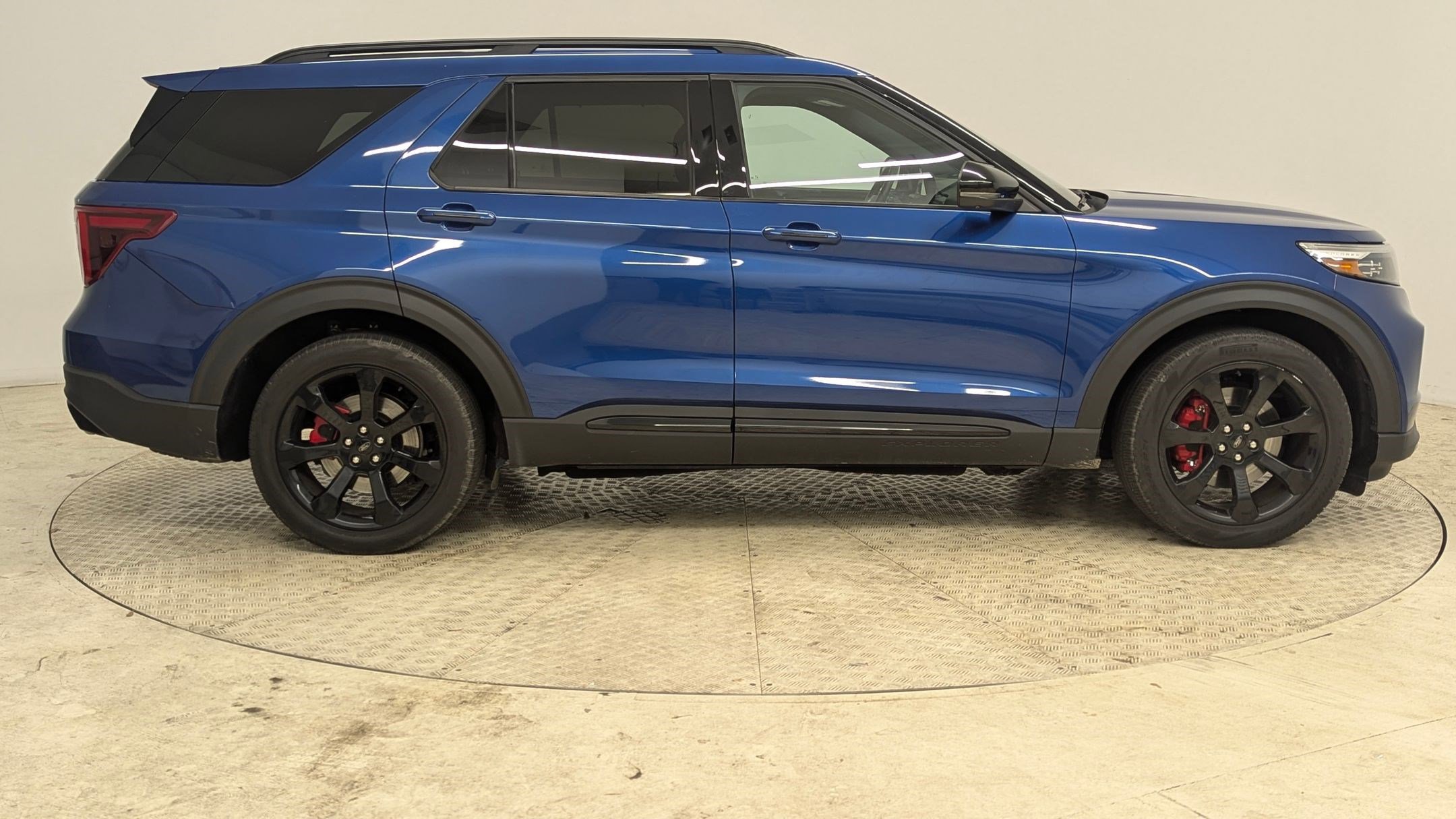 Certified 2023 Ford Explorer ST w/ Equipment Group 401A image 7