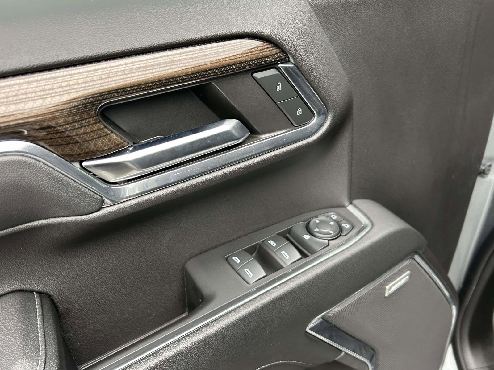 Used 2024 Chevrolet Silverado 1500 LT Trail Boss w/ LT Trail Boss Premium Package image 18