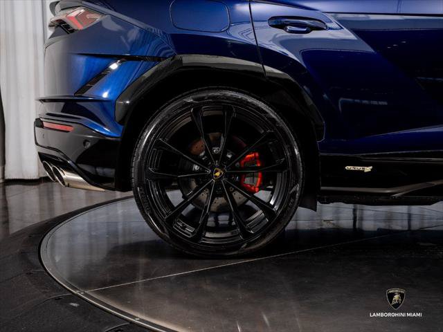 Used 2024 Lamborghini Urus S AWD/4WD image 16