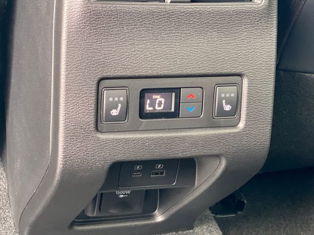 New 2026 Nissan Rogue Platinum AWD/4WD image 12