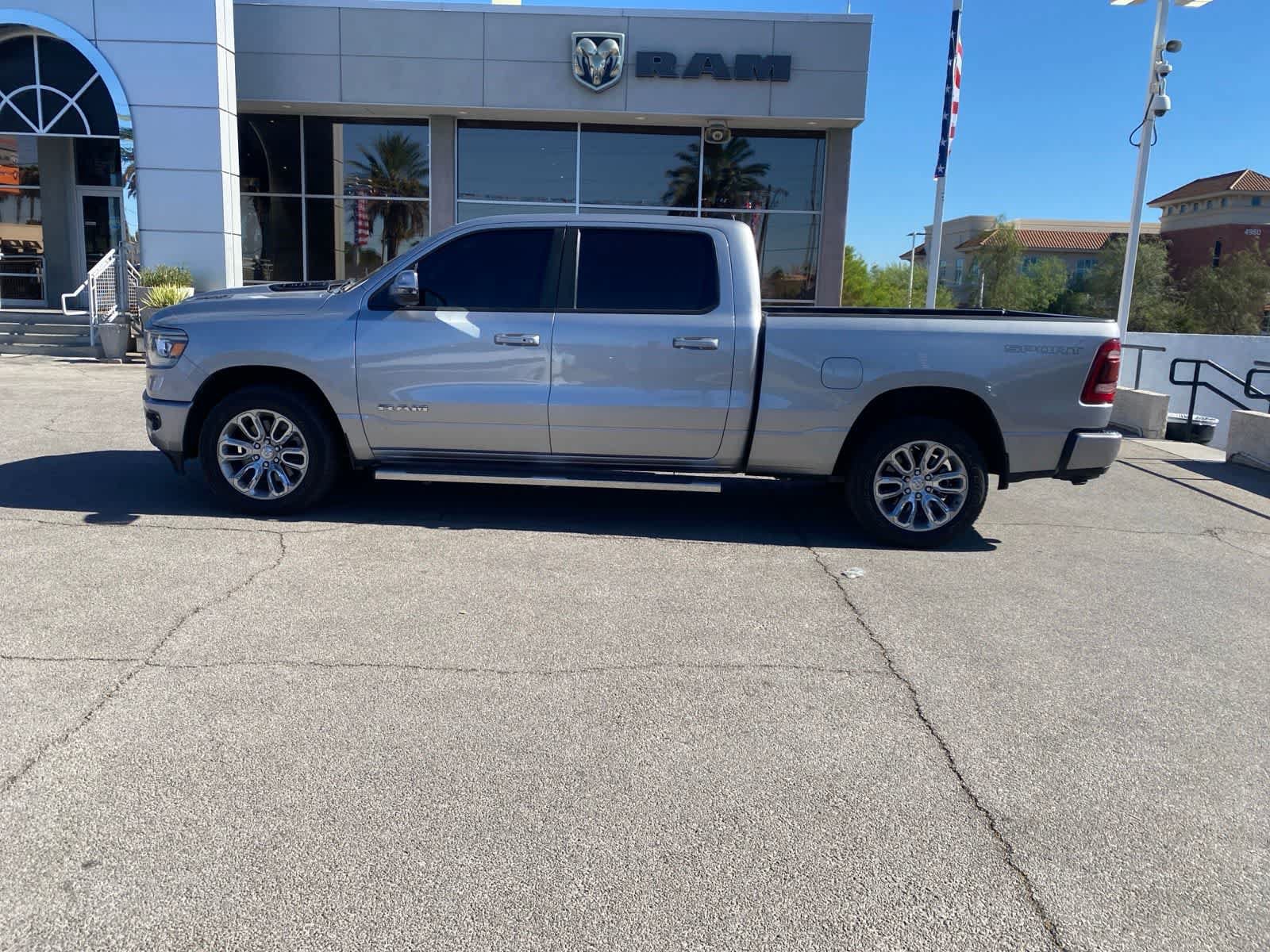 Used 2023 RAM 1500 Laramie AWD/4WD image 9