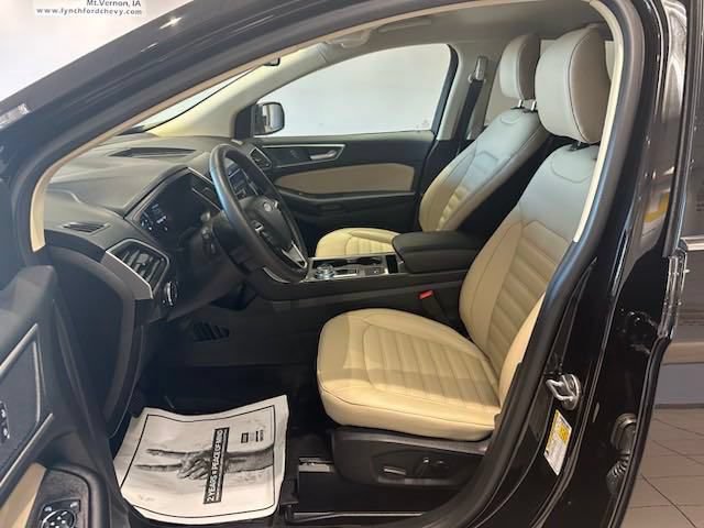 Used 2024 Ford Edge SEL w/ Convenience Package AWD/4WD image 4
