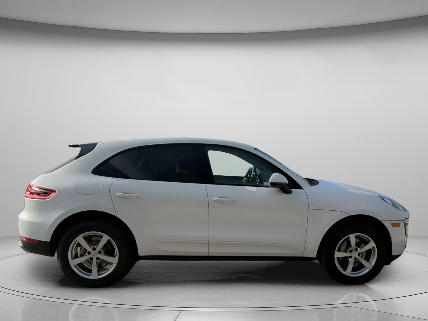 Used 2018 Porsche Macan image 31