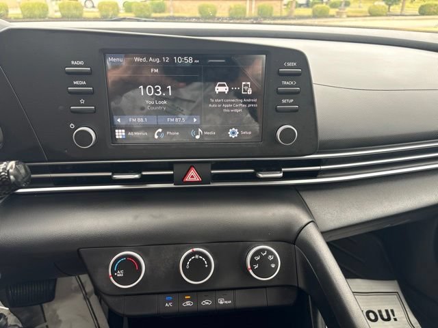 Used 2026 Hyundai Elantra SE FWD image 13