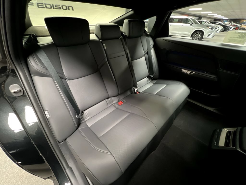 New 2026 Lexus ES 500e AWD/4WD image 23