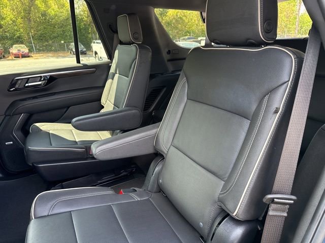 Used 2025 Chevrolet Tahoe Premier AWD/4WD image 25