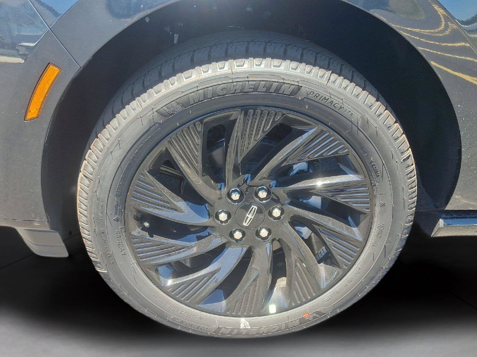 New 2026 Lincoln Navigator L Reserve w/ Jet Appearance Package AWD/4WD image 6