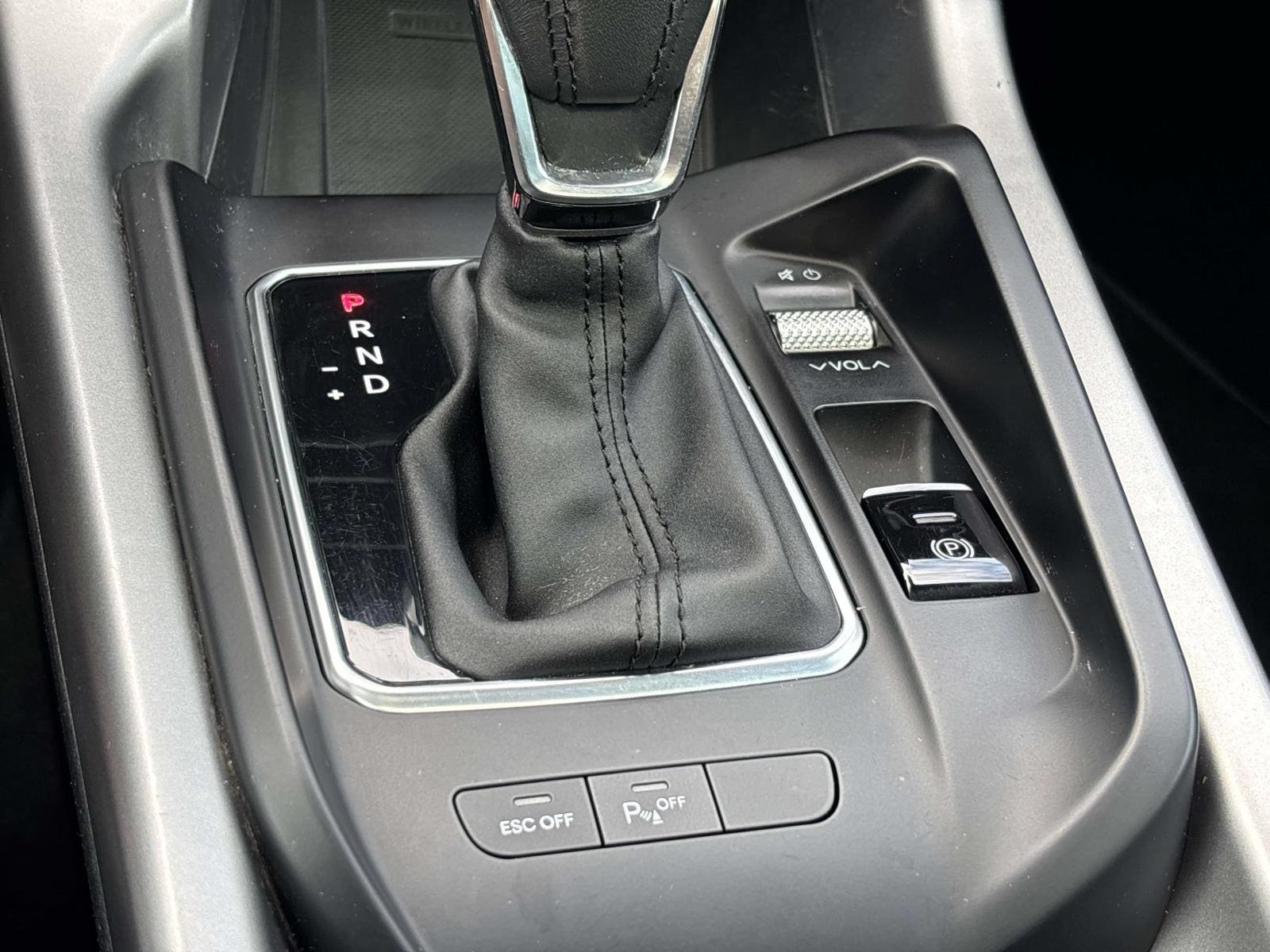 Used 2024 Dodge Hornet R/T Plus AWD/4WD image 25