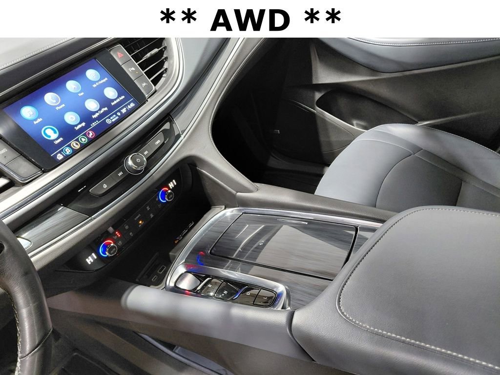 Used 2024 Buick Enclave Premium image 4
